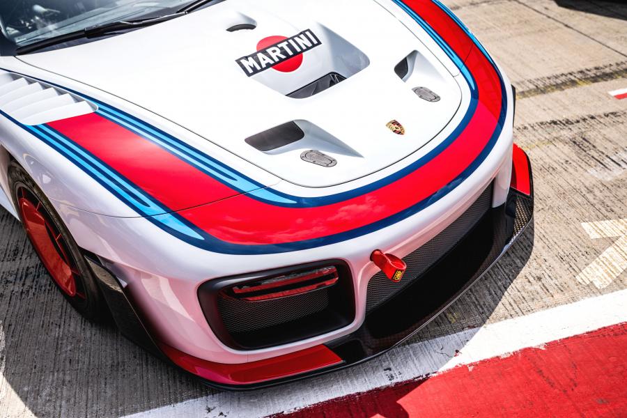 Детали экстерьера Porsche 935 (991) 2019 года  (фото 37 из 73)